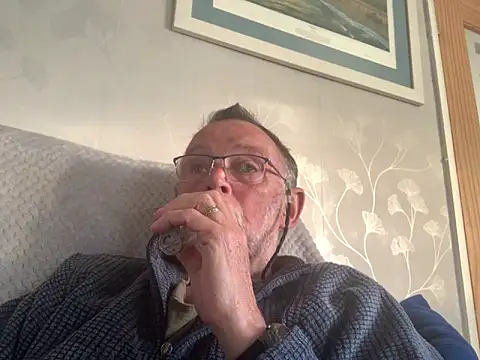 Moonraker64 online show from June 2026 07:08:01 PM