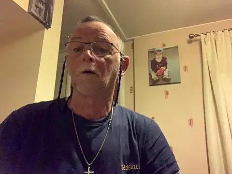Moonraker64 online show from May 2026 02:26:01 AM