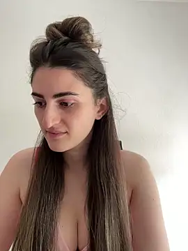Snapshot of OliviaBaby- chatting on May 2026 10:35:01 AM OliviaBaby- online show from May 2026 10:35:01 AM