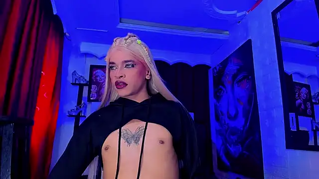 Mia Colucci25 online show from June 2026 06:42:01 PM