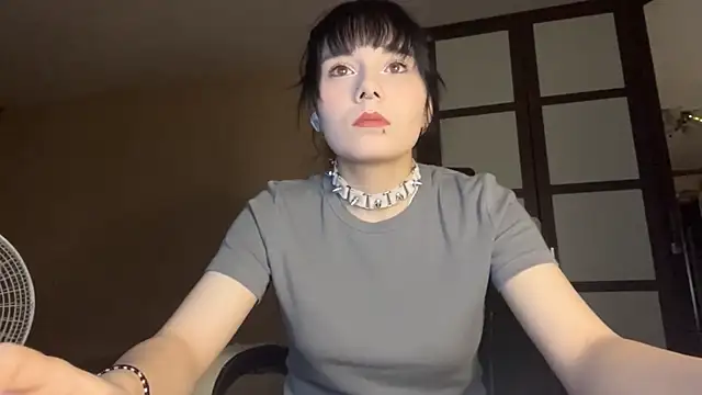 gothicq online show from May 2026 06:56:01 PM