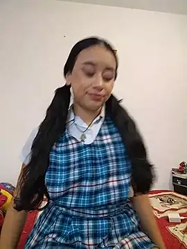 L0lita Emi12 online show from June 2026 08:13:02 PM