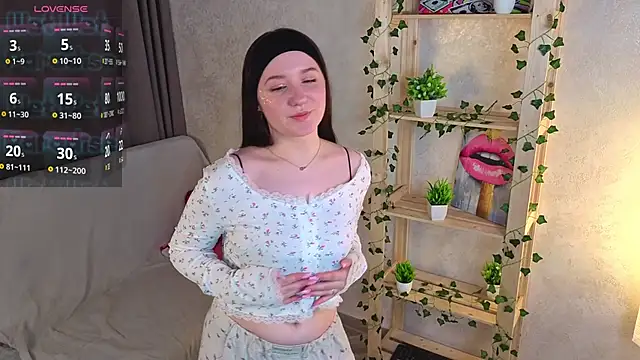 RudyLienna online show from June 2026 04:28:02 AM