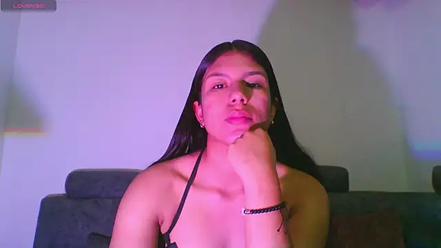 FernandaHils online show from May 2026 12:52:01 PM