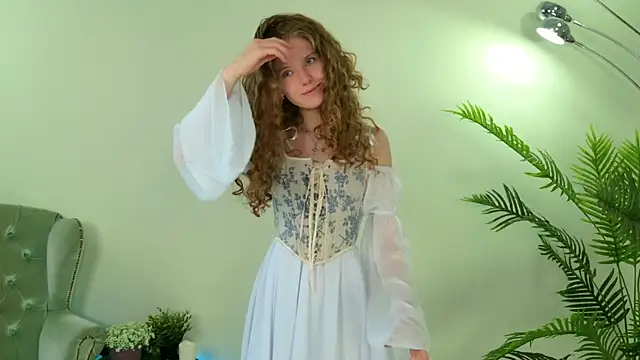Mila Stain online show from May 2026 05:22:01 AM