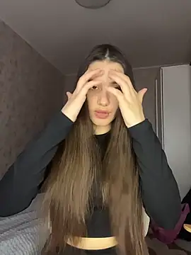 Selena Mur  online show from May 2026 01:29:01 PM