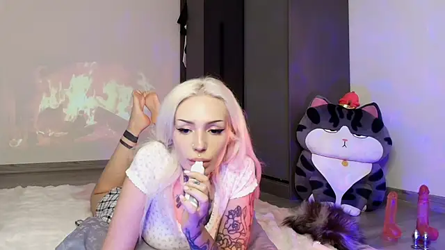 necroblonde online show from June 2026 03:18:01 AM