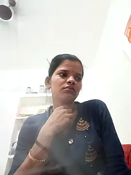 Snapshot of Student_garl_1 chatting on May 2026 12:47:02 AM Student garl 1 online show from May 2026 12:47:02 AM