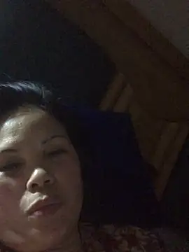 Snapshot of nidejiejie chatting on May 2026 04:37:01 PM nidejiejie online show from May 2026 04:37:01 PM