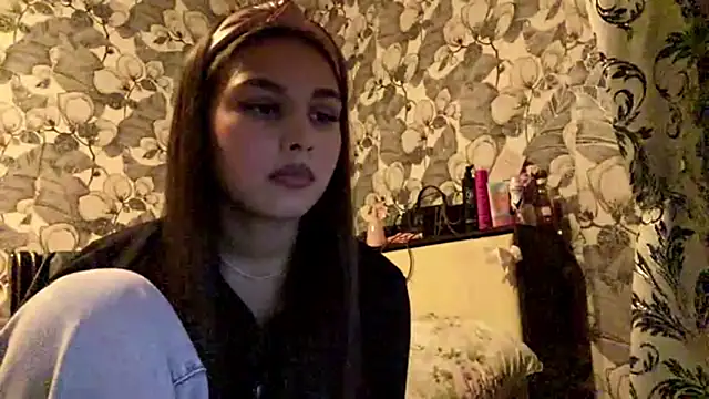 Ariel Jas online show from May 2026 11:46:02 AM