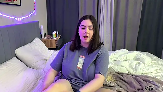 hot vampire online show from May 2026 05:00:02 PM