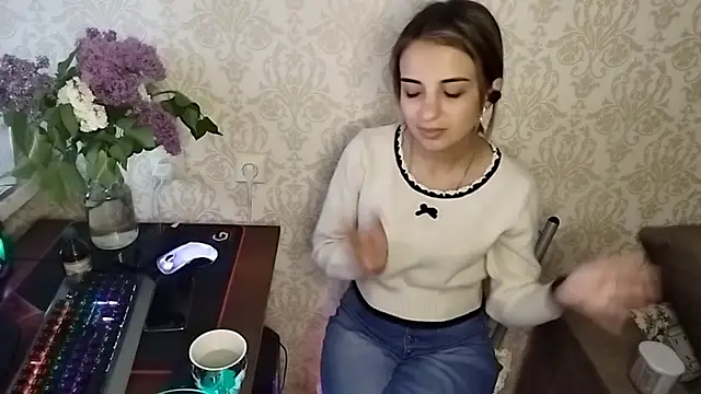 Snapshot of By_Mira chatting on May 2026 04:32:02 PM By Mira online show from May 2026 04:32:02 PM