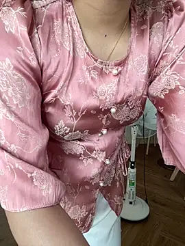 Snapshot of cherry_by chatting on June 2026 09:42:01 AM cherry by online show from June 2026 09:42:01 AM