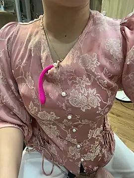 Snapshot of cherry_by chatting on May 2026 03:44:02 PM cherry by online show from May 2026 03:44:02 PM