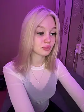Velvet Doll  online show from June 2026 04:24:01 AM