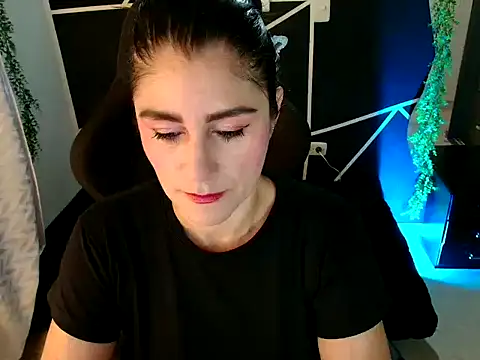 Snapshot of LUCYMILF_SEXY chatting on May 2026 06:05:02 PM LUCYMILF SEXY online show from May 2026 06:05:02 PM