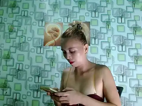 Sweet Crystal69 online show from June 2026 12:43:01 PM