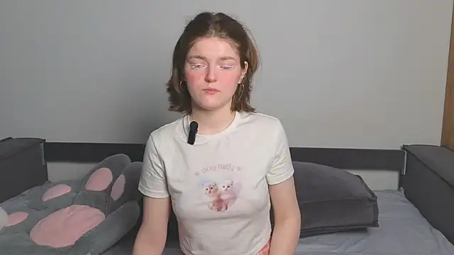 Annpopsy online show from May 2026 07:39:02 PM
