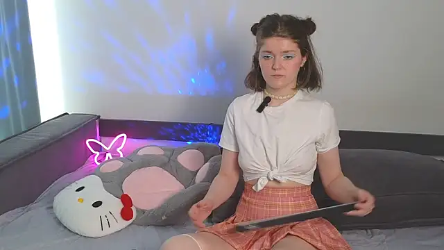 Annpopsy online show from May 2026 03:21:01 PM
