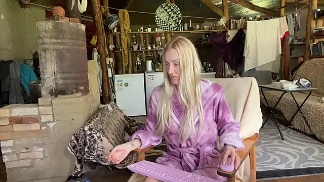wildforestmuse  online show from June 2026 08:47:02 AM