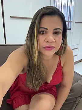 lary8 online show from May 2026 05:31:02 PM