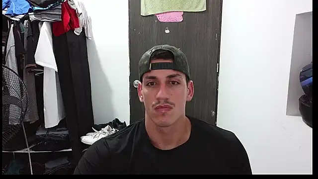 RaulRico online show from June 2026 03:45:01 AM