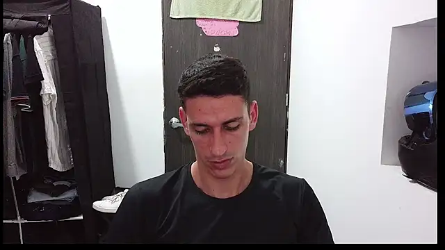 RaulRico online show from June 2026 04:12:02 AM