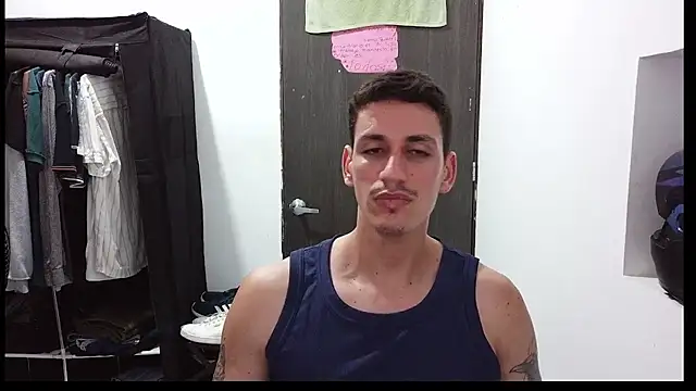 RaulRico online show from June 2026 01:17:02 AM