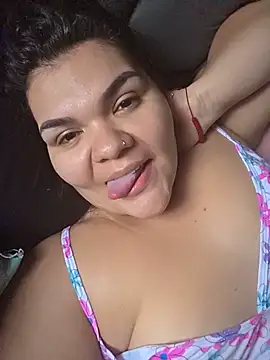 Snapshot of DiosaBelle chatting on June 2026 10:47:01 PM DiosaBelle online show from June 2026 10:47:01 PM