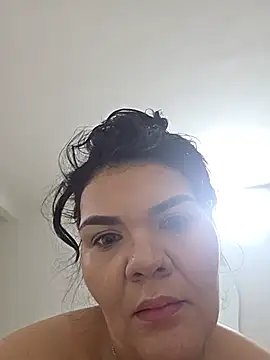 Snapshot of DiosaBelle chatting on July 2026 01:06:02 AM DiosaBelle online show from July 2026 01:06:02 AM