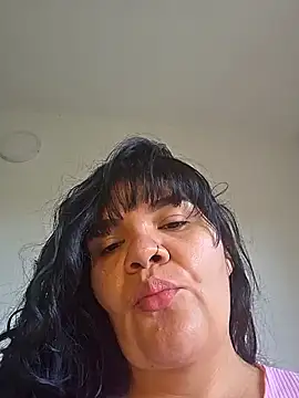 Snapshot of DiosaBelle chatting on June 2026 08:47:01 PM DiosaBelle online show from June 2026 08:47:01 PM