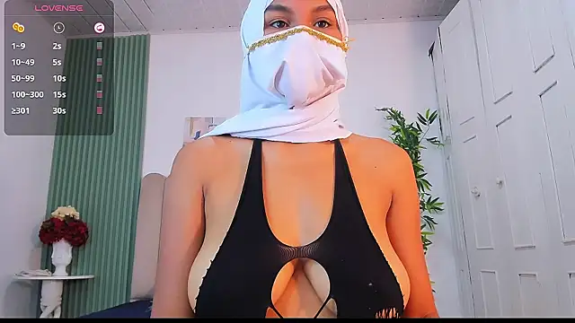 Snapshot of Saida__ chatting on July 2026 01:18:02 PM Saida online show from July 2026 01:18:02 PM