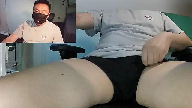 Snapshot of mrcake666 chatting on May 2026 12:47:01 PM mrcake666 online show from May 2026 12:47:01 PM