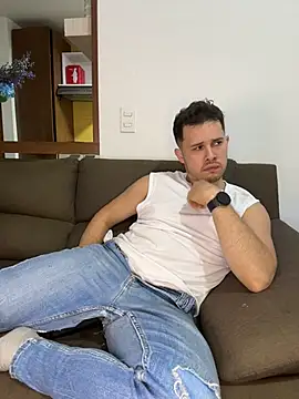 Snapshot of santistart chatting on May 2026 03:45:02 AM santistart online show from May 2026 03:45:02 AM