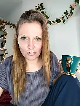 Snapshot of Candy_Cougar chatting on May 2026 09:45:02 AM Candy Cougar online show from May 2026 09:45:02 AM