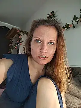 Candy Cougar online show from June 2026 07:05:02 AM