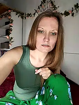 Snapshot of Candy_Cougar chatting on May 2026 03:38:01 PM Candy Cougar online show from May 2026 03:38:01 PM