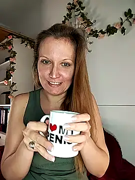 Snapshot of Candy_Cougar chatting on May 2026 07:05:01 AM Candy Cougar online show from May 2026 07:05:01 AM