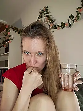 Candy Cougar online show from June 2026 06:41:02 AM