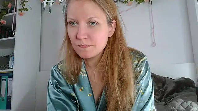 Candy Cougar online show from July 2026 07:05:01 AM