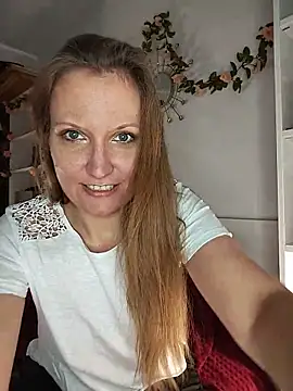 Snapshot of Candy_Cougar chatting on May 2026 06:54:01 AM Candy Cougar online show from May 2026 06:54:01 AM