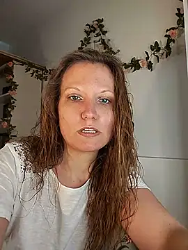 Snapshot of Candy_Cougar chatting on May 2026 06:45:02 AM Candy Cougar online show from May 2026 06:45:02 AM