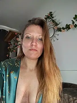 Candy Cougar online show from July 2026 06:47:01 AM