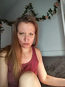 Snapshot of Candy_Cougar chatting on June 2026 06:30:01 AM Candy Cougar online show from June 2026 06:30:01 AM