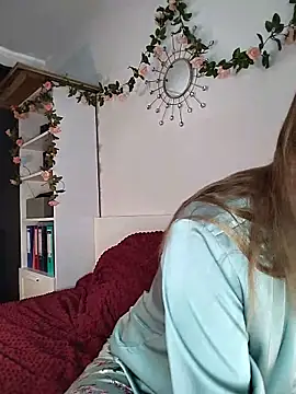 Snapshot of Candy_Cougar chatting on May 2026 06:55:01 AM Candy Cougar online show from May 2026 06:55:01 AM