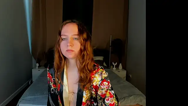Vicki Milles online show from May 2026 01:04:01 AM
