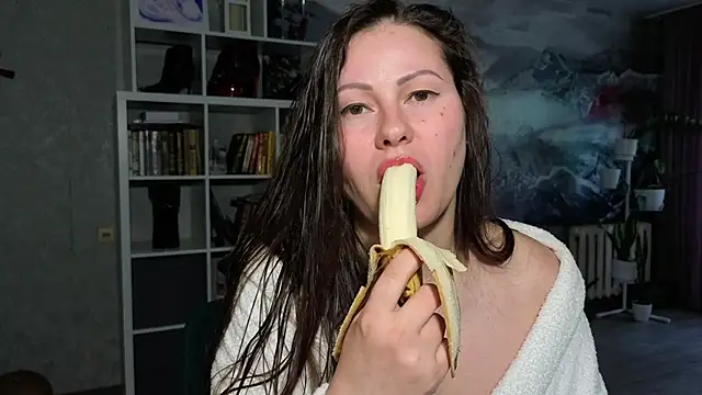 Dana-Queendom online show from May 2026 04:30:01 AM