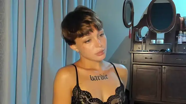 DollieRush online show from June 2026 03:12:01 PM