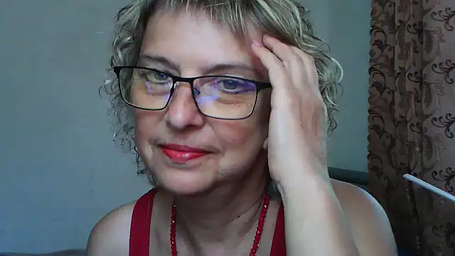 Snapshot of ElizabethGorden chatting on July 2026 01:55:01 PM ElizabethGorden online show from July 2026 01:55:01 PM