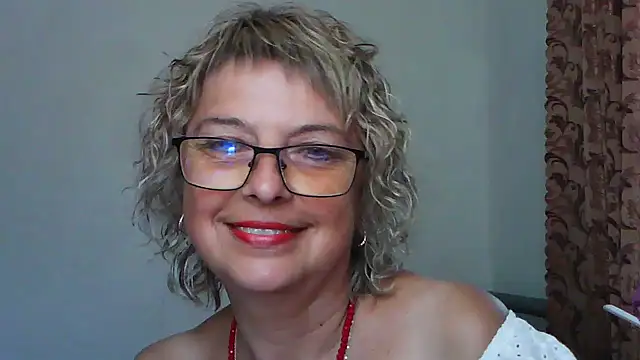 Snapshot of ElizabethGorden chatting on July 2026 10:54:01 AM ElizabethGorden online show from July 2026 10:54:01 AM
